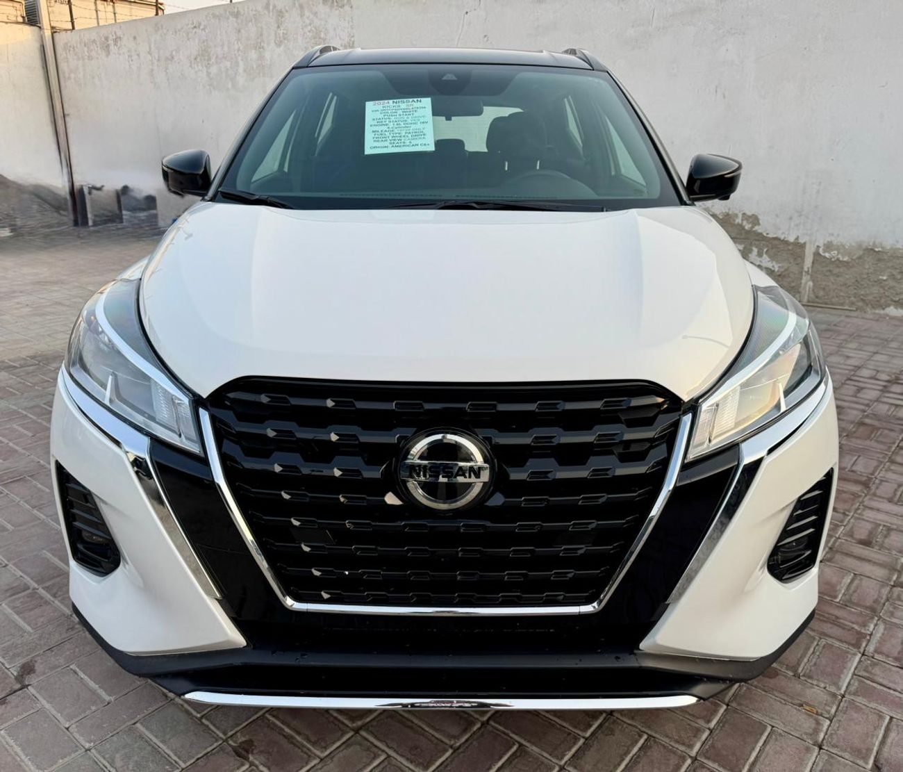 نيسان كيكس 2024 NISSAN KICKS SR FULL OPTION FOR UAE & EXPORT + 360 CAMERA + DUAL TONE COLOR PEARL WHITE & BLACK