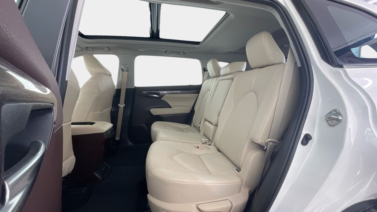 تويوتا هايلاندر VXR | شامل الضمان | 0 ﺪﻔﻋﺓ ﺃﻮﻟﻯ