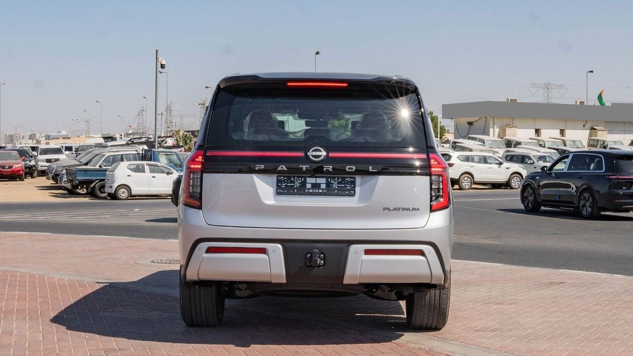 نيسان باترول LE PLATINUM CITY Nissan Patrol LE Platinum 3.5L AT Petrol TT (Silver-Red) (Black roof)