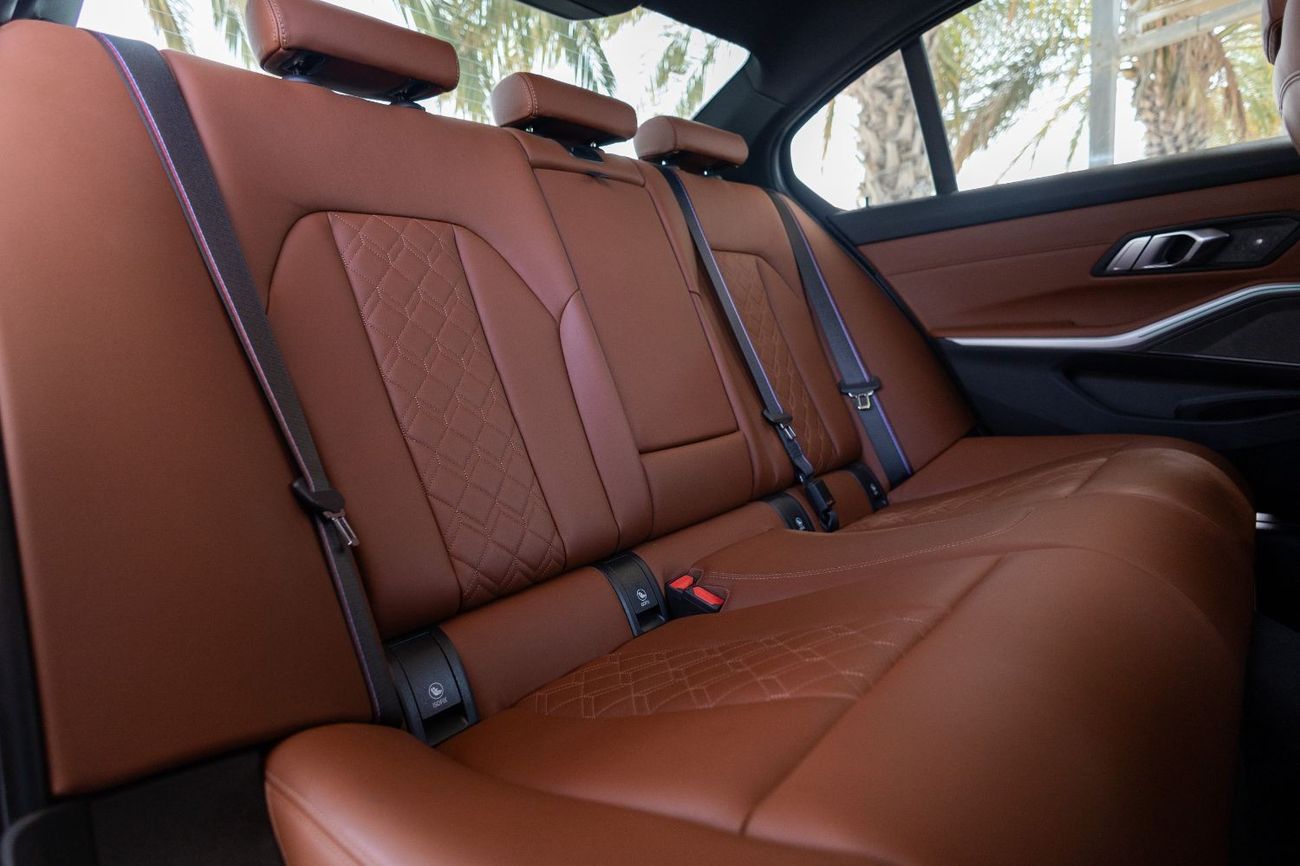 بي أم دبليو M340i BMW M340i xDrive 2020 GCC under Agency Warranty and Service Contract with Flexible Down-Payment.