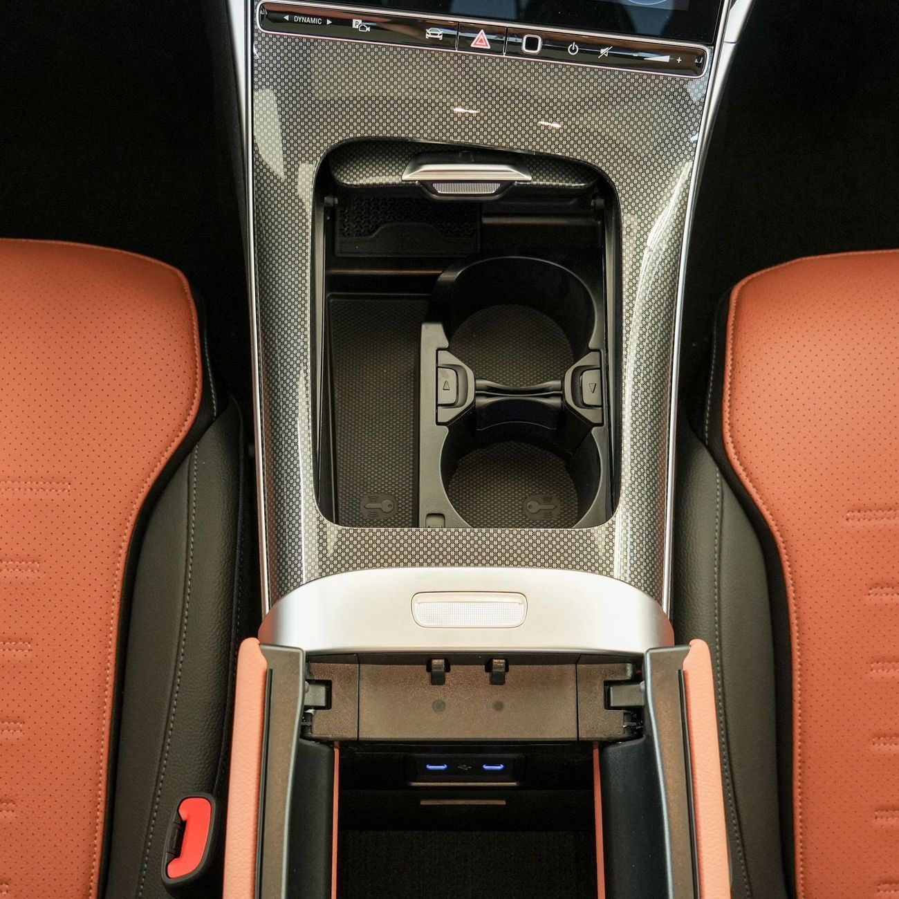 مرسيدس بنز C 200 Premium