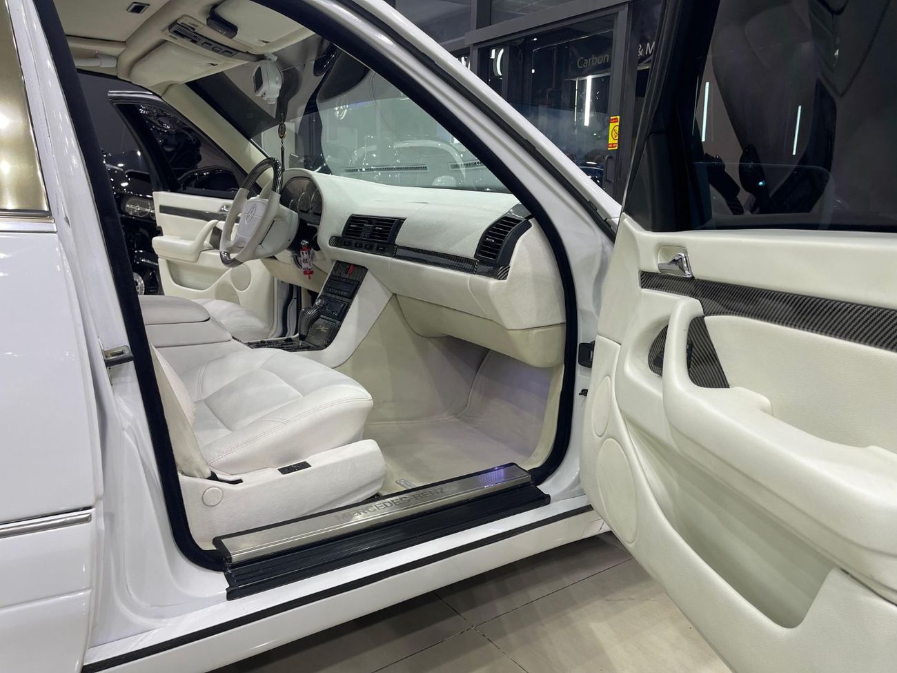 مرسيدس بنز S 600