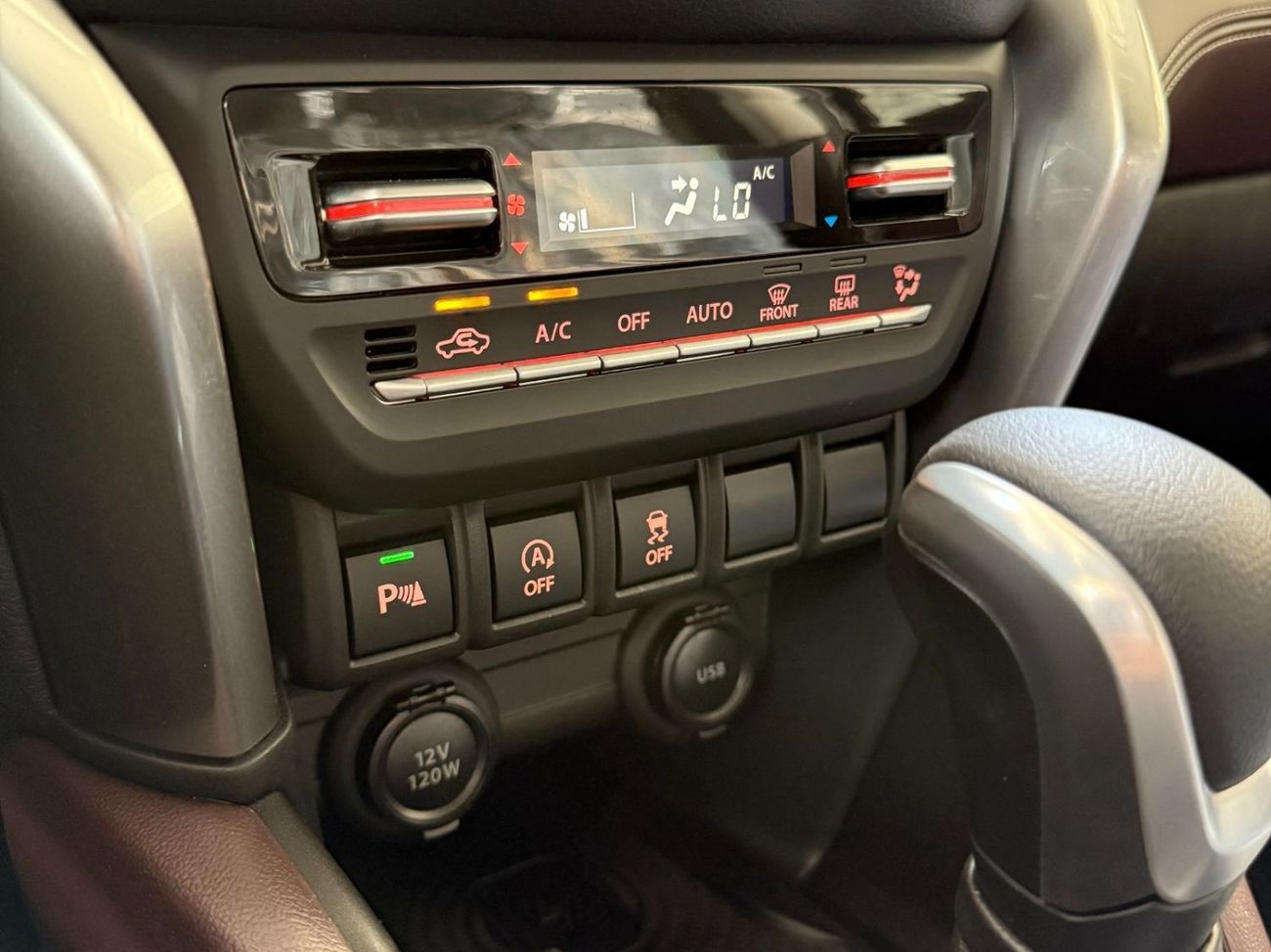 تويوتا أوربان كروزر URBAN CRUISER GLX 1.5 PANORAMA **EXPORT ONLY**التصدير فقط خارج الخليج***