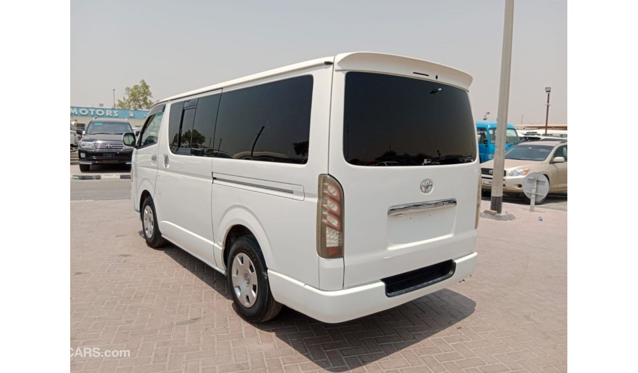 تويوتا هاياس TOYOTA HIACE VAN RIGHT HAND DRIVE (PM1439)