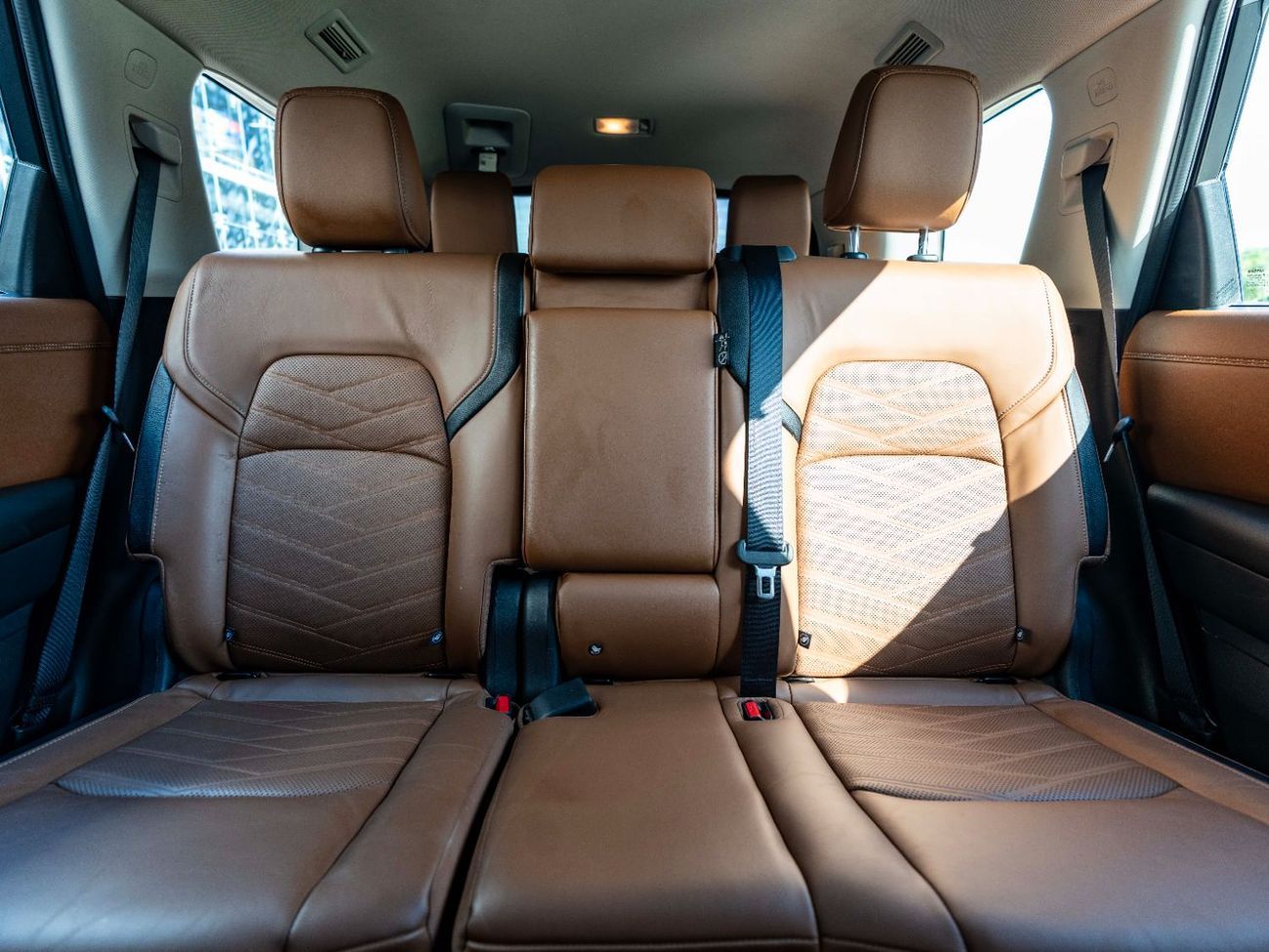 نيسان باثفايندر SL 3.5L (7 Seater)