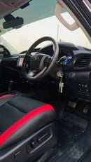 Toyota Hilux HEAVY OFF ROAD MODIFIED | BULL BAR WITH FOCUSED LIGHTS | DOUBLE CABIN | POWER SEATS | AUTO | 2020