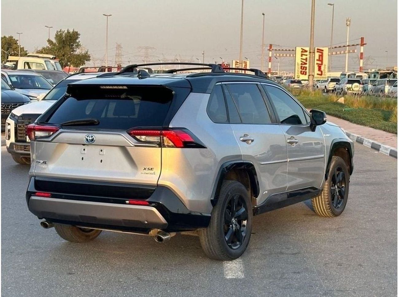 تويوتا راف ٤ Adventure 2.5L AWD
