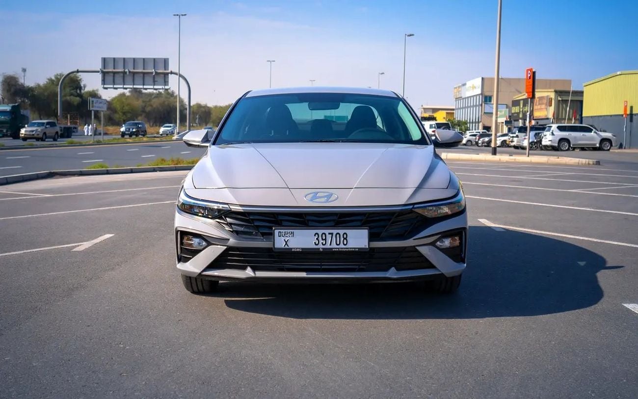 Hyundai Elantra COMFORT GCC spec