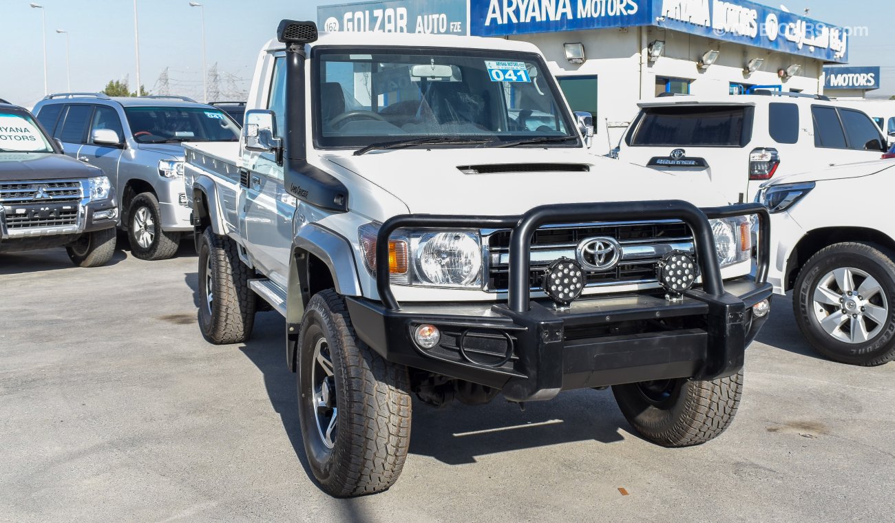 Toyota Land Cruiser Pick Up