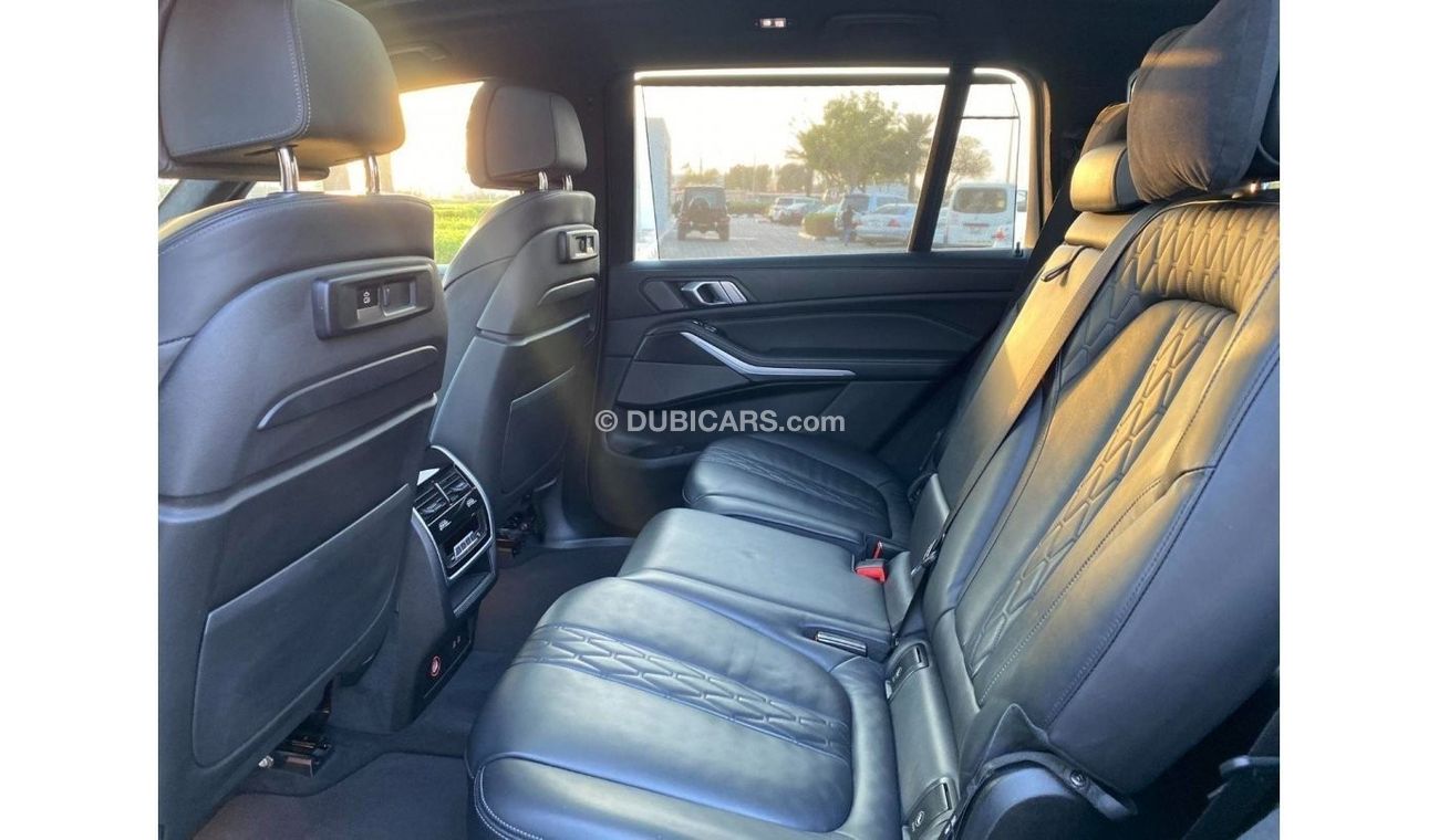 BMW X7 40i Pure Excellence GCC SPEC NEAT AND S`CLEAN