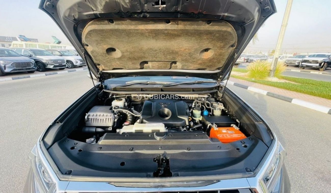 Toyota Prado 2016 LIMGENE BODY KIT 2.8L DIESEL 4WD GOOD  MONTH FOR KENYA PRIMIUM CONDITION