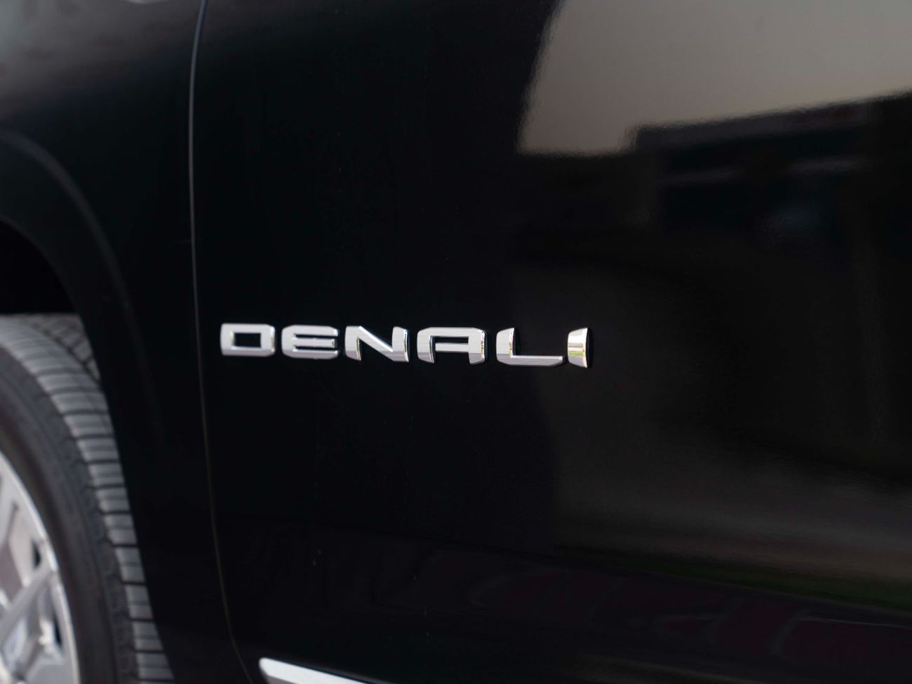 جي أم سي يوكون Denali 6.2L (8 Seater)