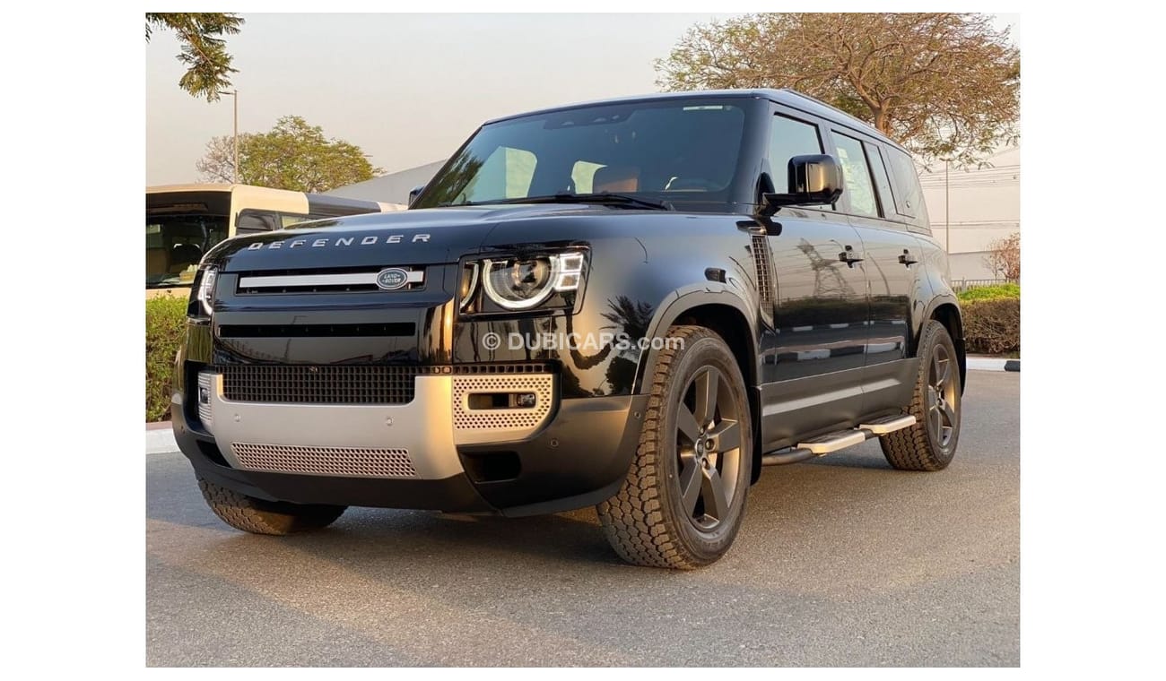 Land Rover Defender BLACK TAN GCC SPEC UNDER WARRANTY AND SERVICE
