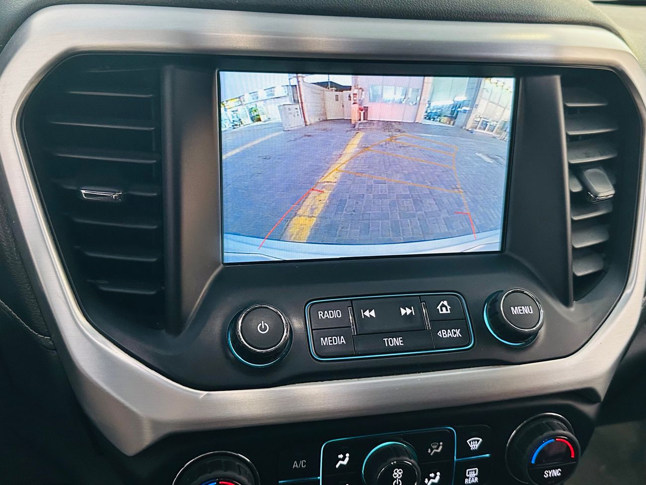 جي أم سي أكاديا