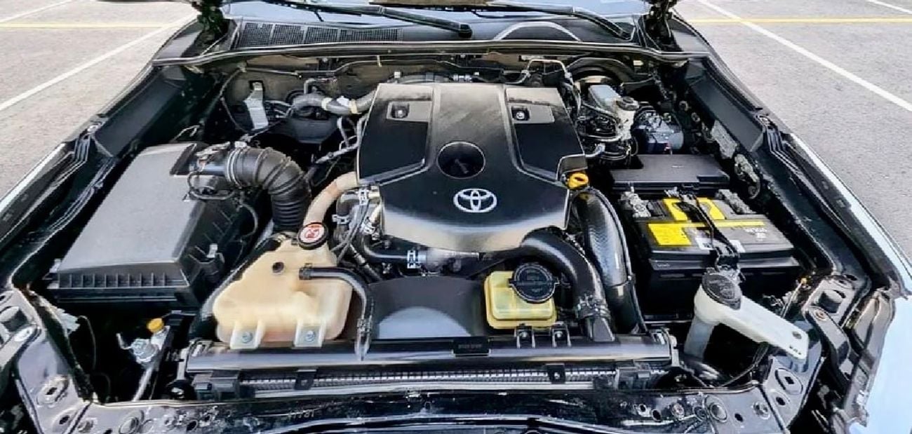 Toyota Fortuner 2.8L . 4 Cylinders . Diesel. SUV/ Crossover. 7 Seats. 5 Doors