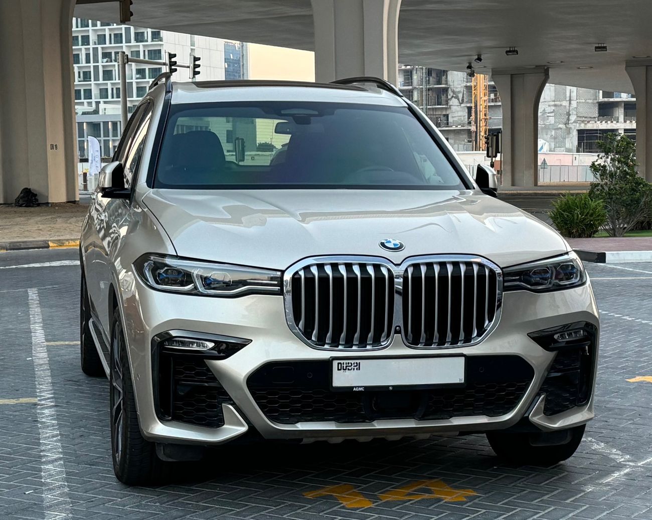 BMW X7 XDrive50i 4.4L