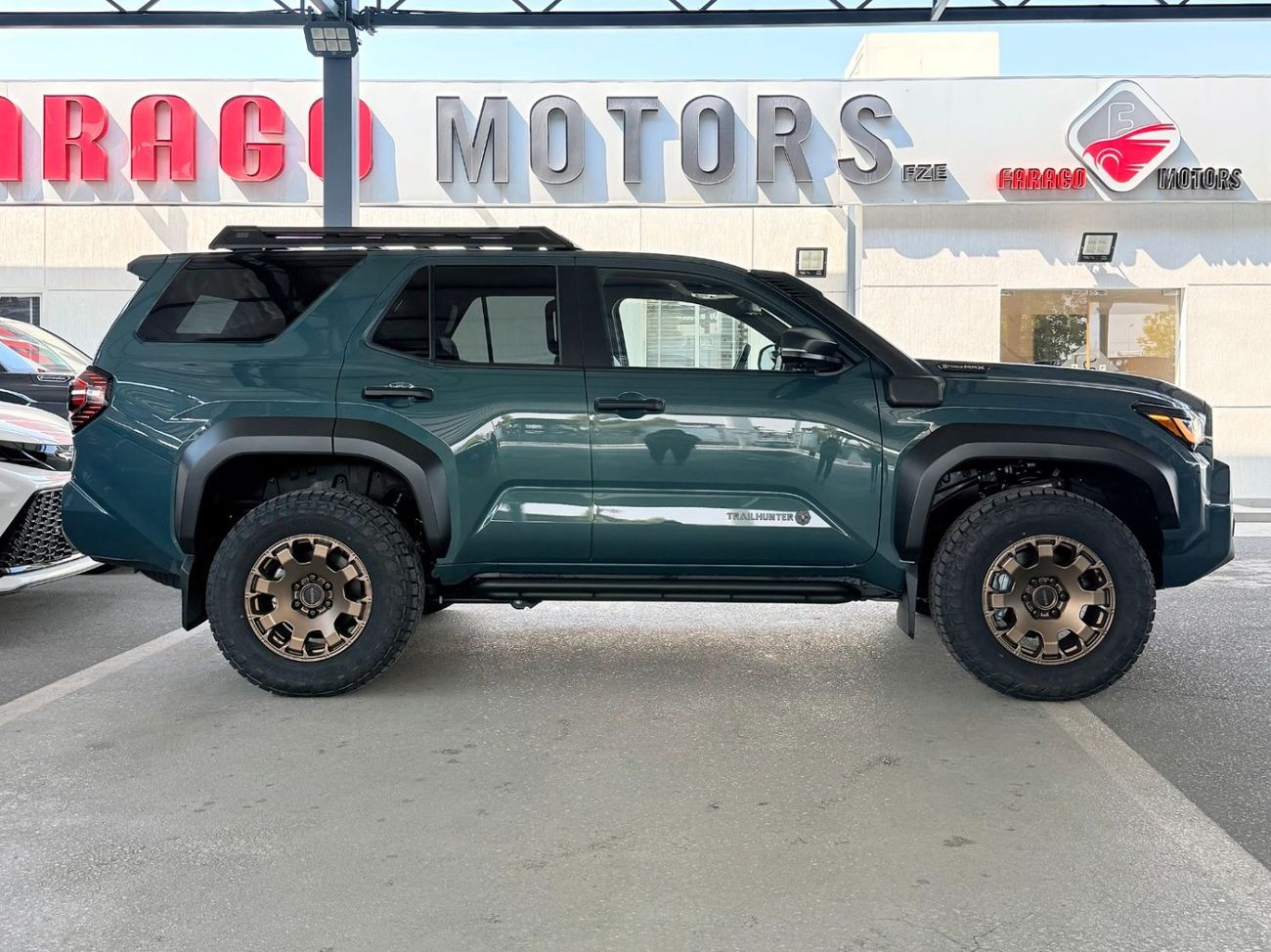 تويوتا Runner4 TRAILHUNTER 2.4 IFORCE-MAX HYBRID