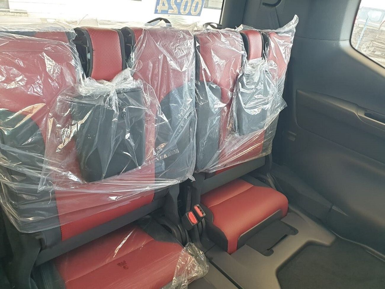 Toyota Land Cruiser LC300 3.3L TT VXR - V6 (DIESEL)