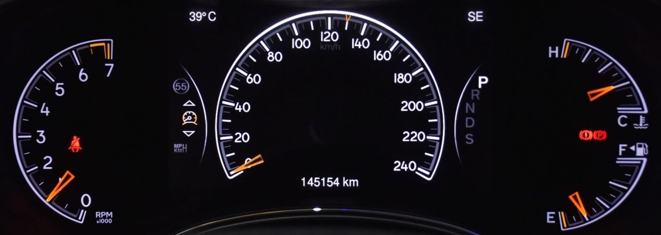 جيب جراند شيروكي EXCELLENT DEAL for our Jeep Grand Cherokee Limited 4WD ( 2015 Model ) in Grey Color GCC Specs