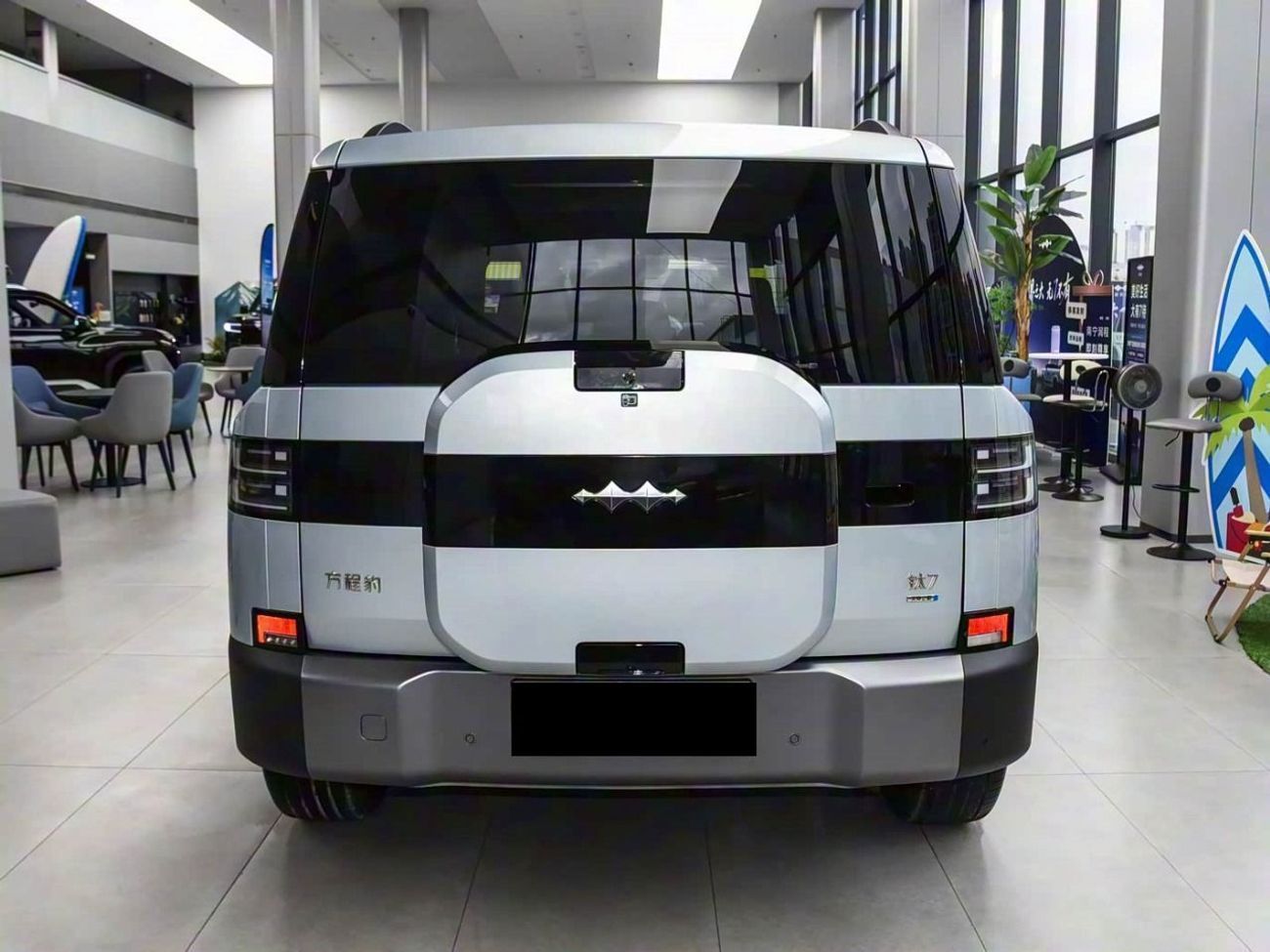 BYD Leopard Titanium 7 135KM DM-i 2WD PRO EDITION | 2025 | Coming Soon - for Pre-Booking min. 20% Downpayment