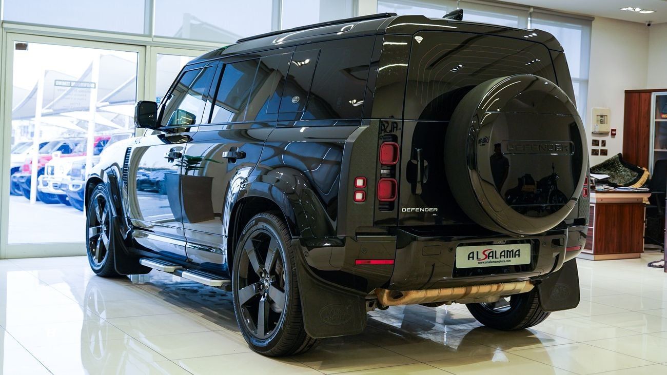 Land Rover Defender P300 110 2.0L (7 Seater)