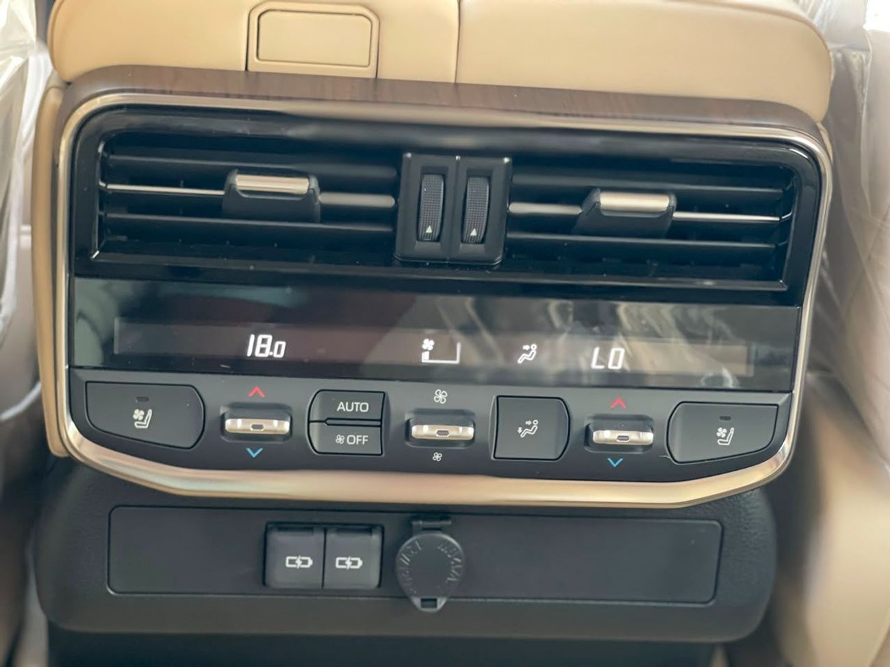 Toyota Land Cruiser VXR