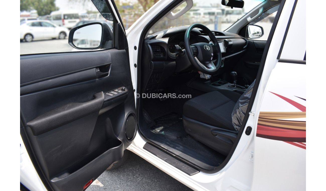 Toyota Hilux Pick Up 4x4 2.4L V4 Diesel with Automatic Gear