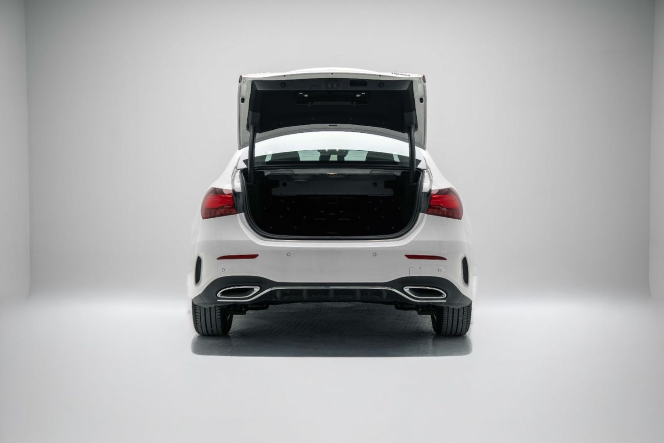 Mercedes-Benz A 200 L Fashion 1.3L - White Inside Black | Export Only