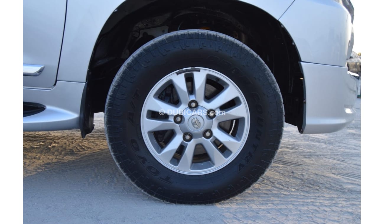 Used Toyota Land Cruiser Diesel engine full option 2012 for sale in