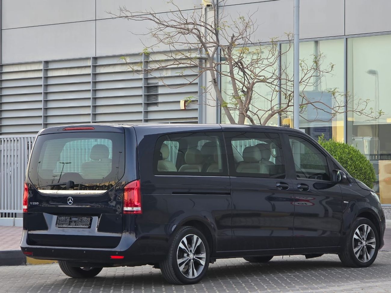 مرسيدس بنز V 250 اكسكلوسيف