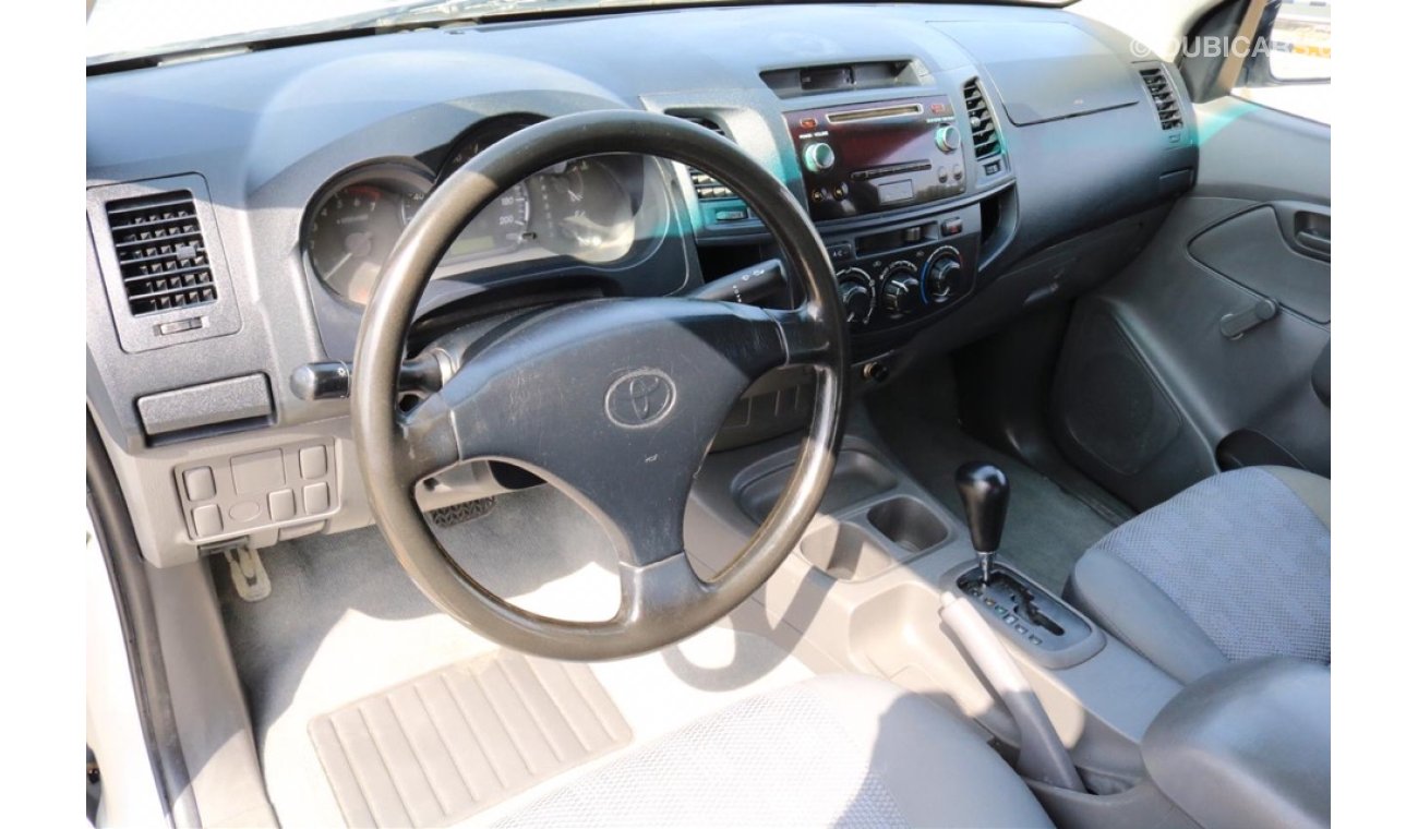 Toyota Hilux 2015 4X2 Ref#519