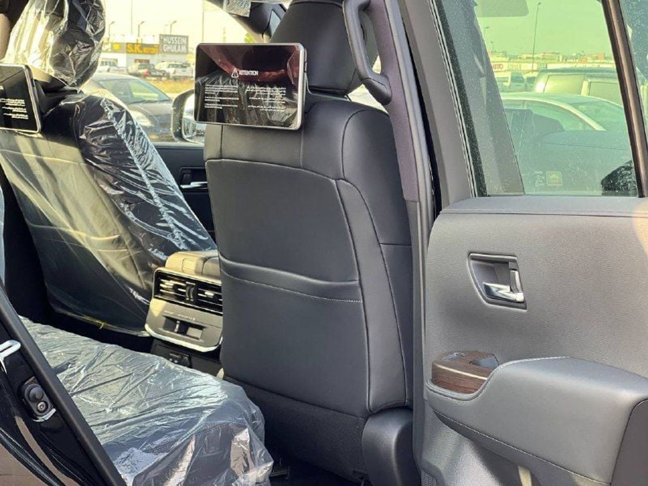 تويوتا لاند كروزر GXR 4.0L PTR A/T // 2026 // HIGH OPTION WITH POWER & LEATHER SEATS , COOLING SEATS , SUNROOF // SPEC