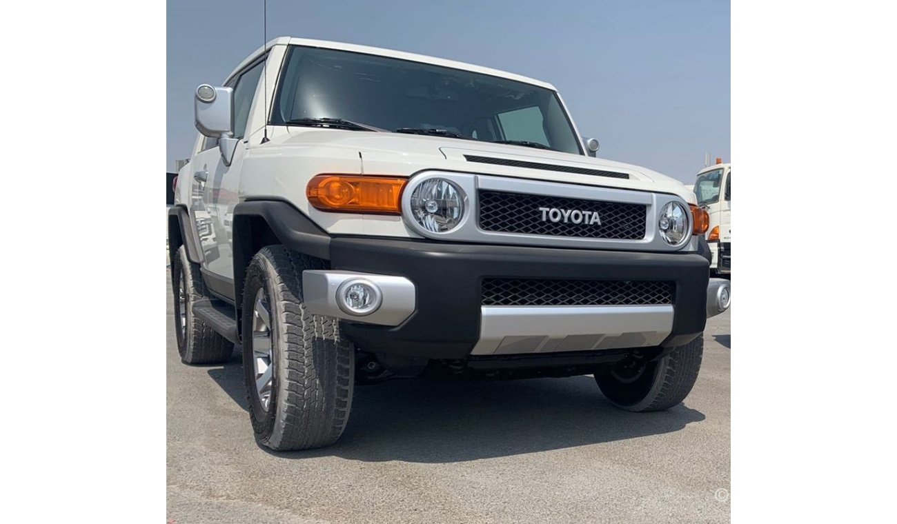 تويوتا إف جي كروزر 22YM Toyota FJ CRUISER 4.0 JBL ,diff lock , audio steering wheel controls - Black and White