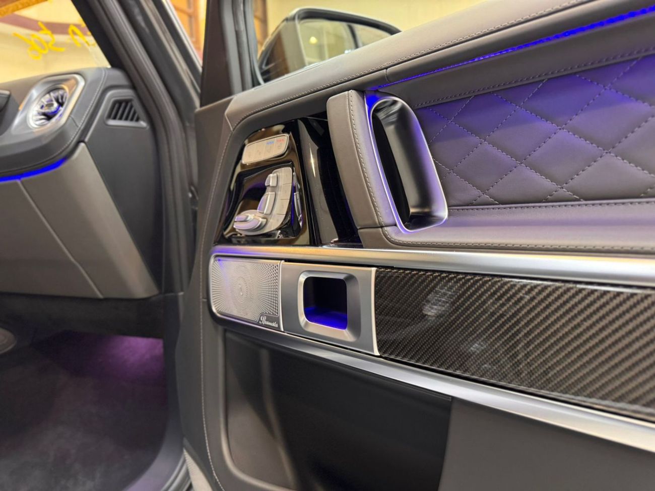 مرسيدس بنز G 63 AMG G 63 AMG DOUBLE NIGHT PACKAGE 2026 / 2 YEARS INTERNATIONAL WARRANTY