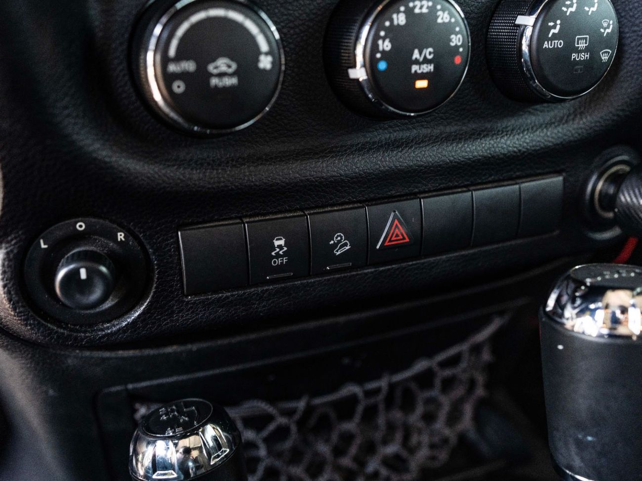 Jeep Wrangler Unlimited Sport 3.6L A/T