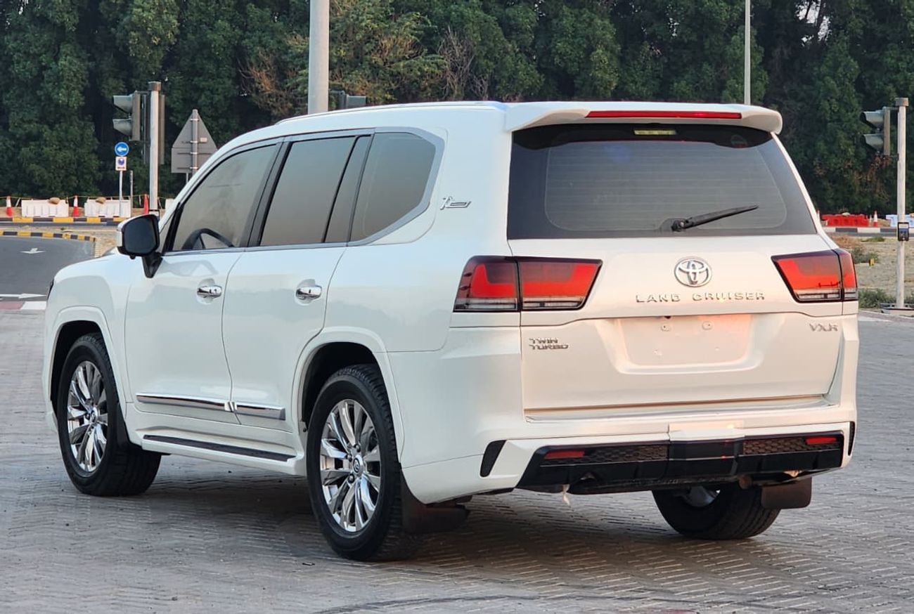Toyota Land Cruiser VXR 5.7L 4WD UPGRADE 2024