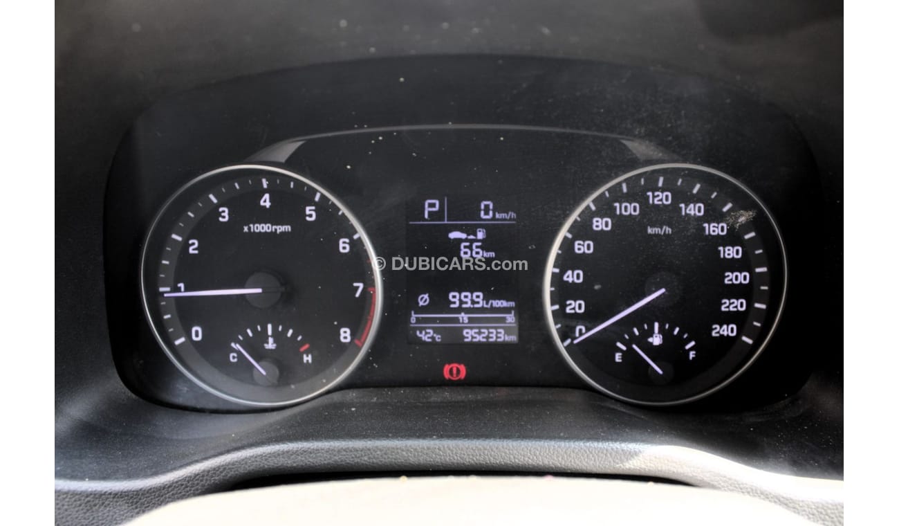 Hyundai Elantra GL High HYUNDAI ELANTRA 2017 - FULL OPTION - ENGINE 1600 CC - ACCIDENTS FREE - GCC