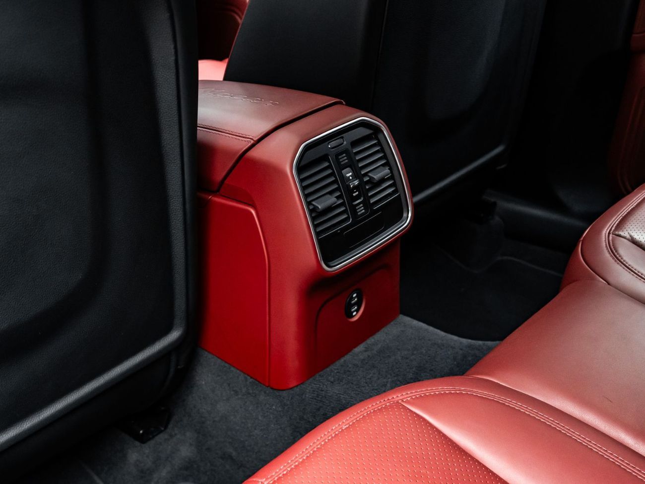 بورش ماكان Std 2.0L (252 HP)