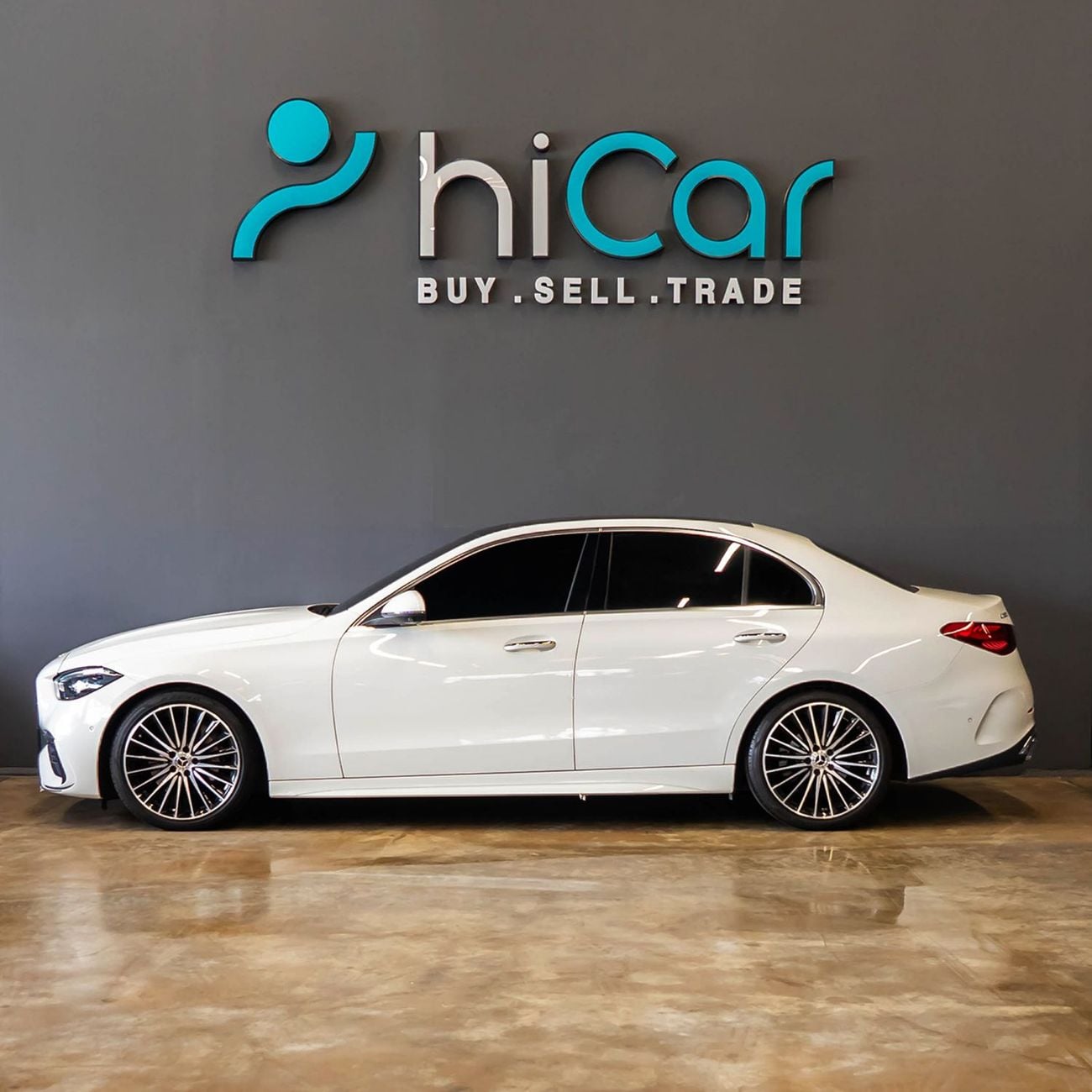 Mercedes-Benz C 200 2,874 P.M • 0% Downpayment • Mercedes C 200 Premium • Agency Warranty