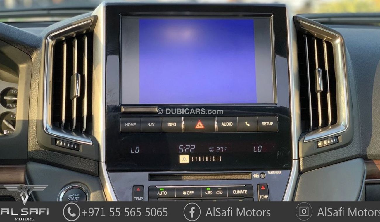 Toyota Land Cruiser VXR V8