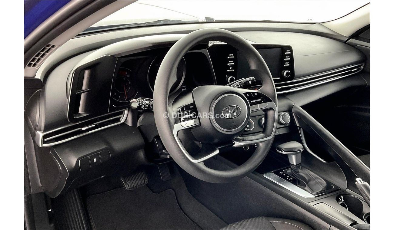 Hyundai Elantra Smart