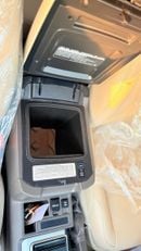 Toyota Prado VXR 2018 Model LHD Full Option GCC Specification Sunroof, Coolbox, Leather Seats, Electric Seats Top