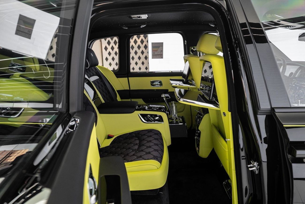 رولز رويس كولينان Rolls Royce Cullinan Black Badge