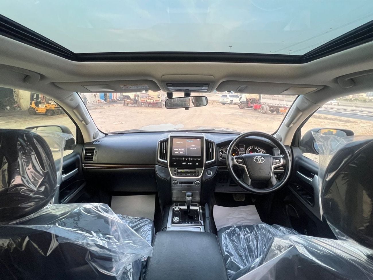 Toyota Land Cruiser GXR 2018 RHD Diesel Engine Full Option Very Clean And Perfect Condition