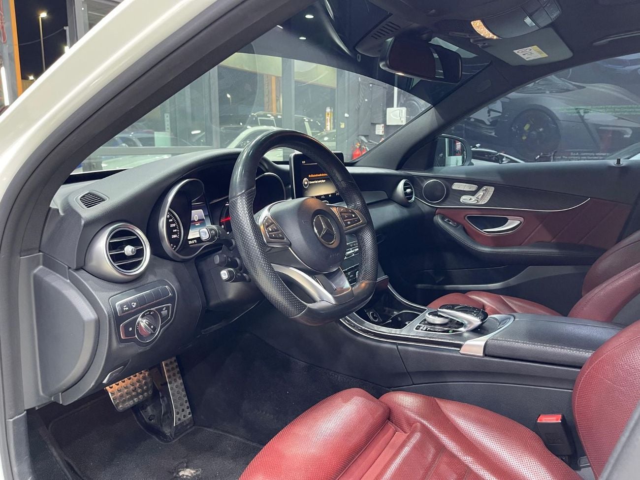 Mercedes Benz C200