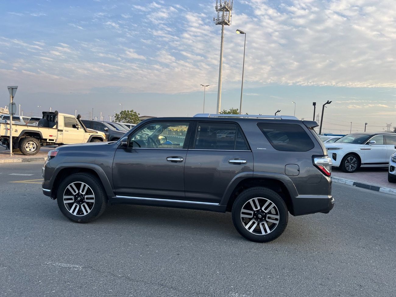 Toyota 4Runner LIMITED 4x4 SUNROOF PUSH START LEADING SEAT
