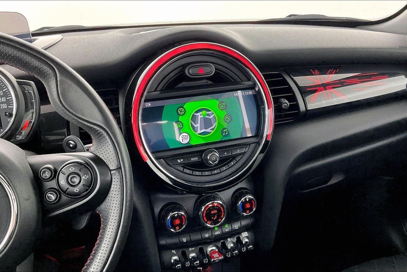 Toyota Yaris SE / E| 1 year free warranty | Exclusive Eid offer