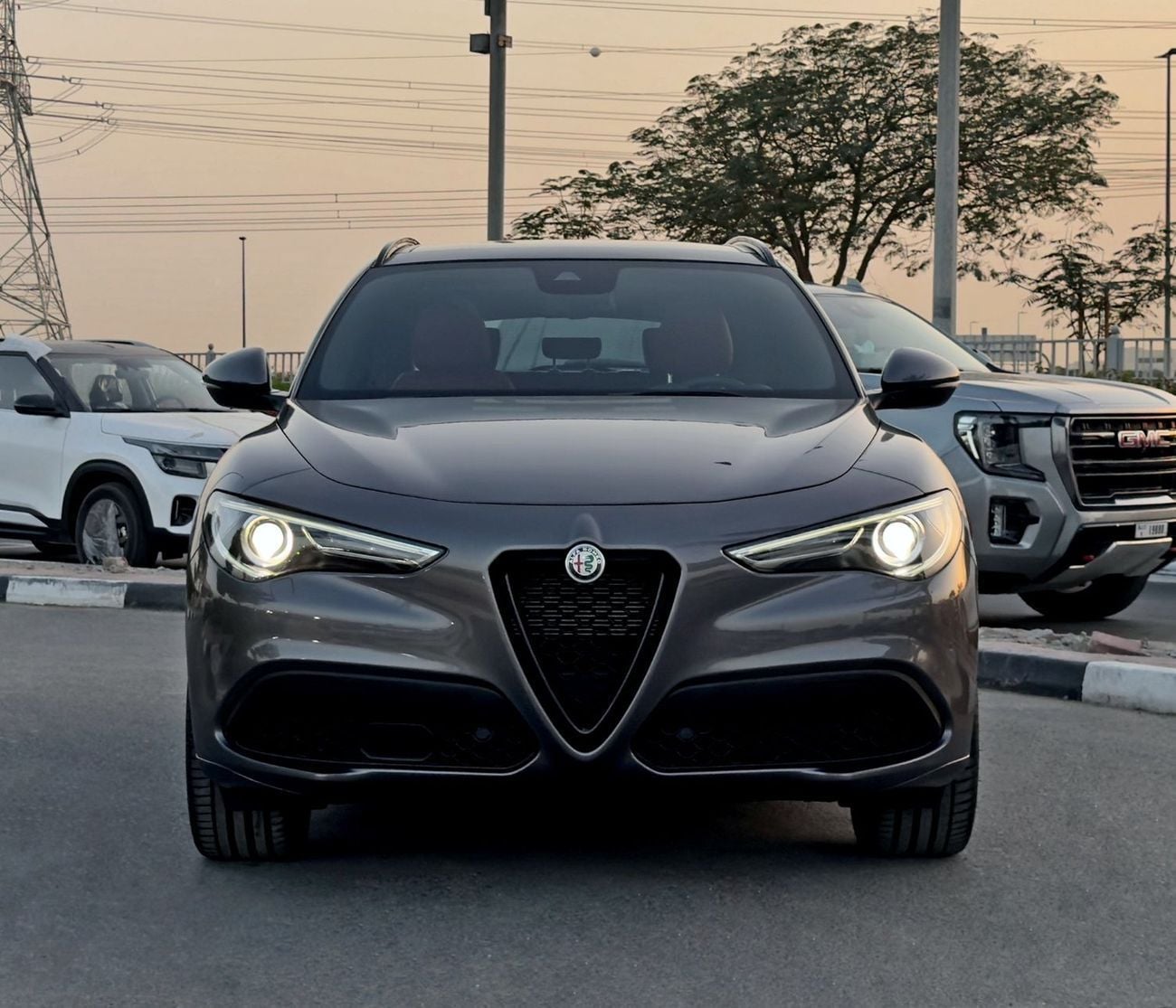 ألفا روميو ستيلفيو Veloce 2.0L