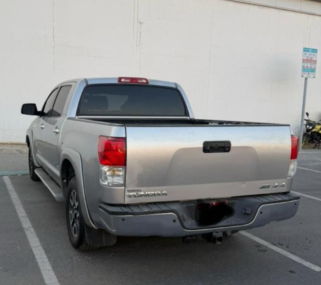 تويوتا تاندرا 5.7L V8