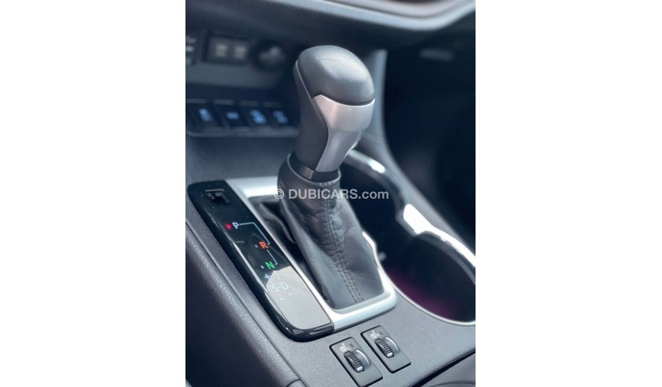 Toyota Highlander 2018 Toyota Highlander XLE AWD / EXPORT ONLY / فقط للتصدير